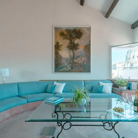 Saint Peter's Luxury Terrace Apartment