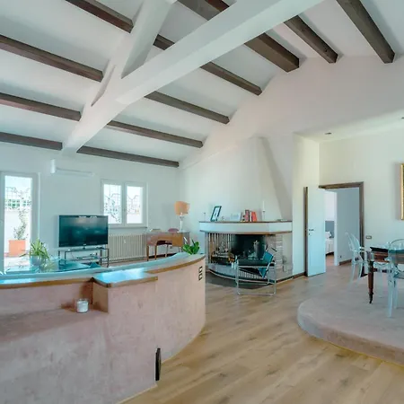 Saint Peter's Luxury Terrace Apartment Rome